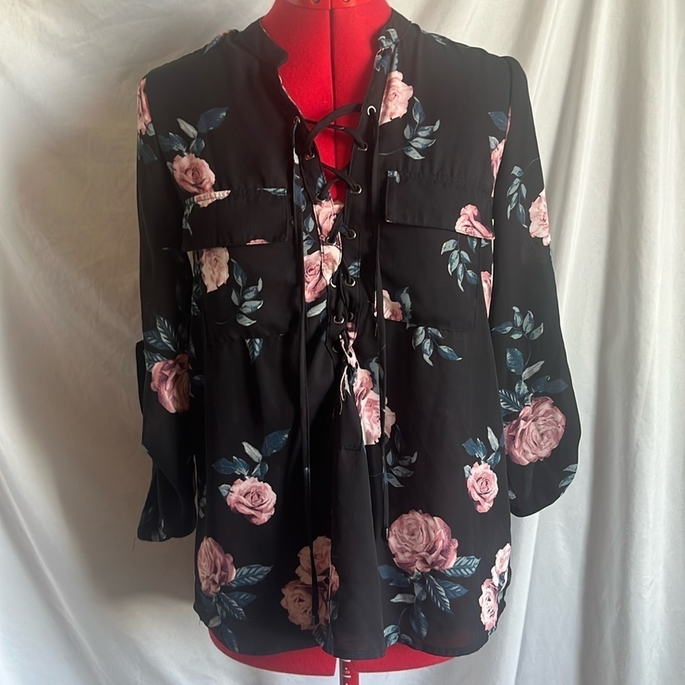 Streetwear Society Floral Blouse 3/4 Sleeve Tie Front SM315